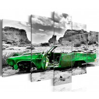 Canvas-taulu Artgeist Green retro car at Colorado Desert, eri kokoja